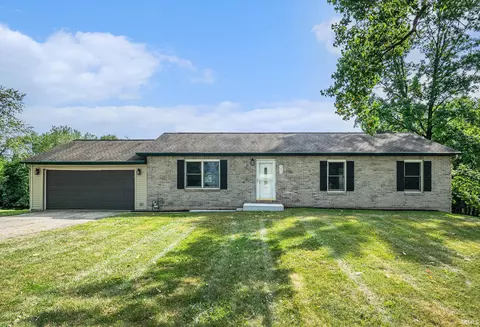 589 S Circle Dr, Warsaw, IN 46580