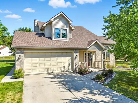 2028 Weather Wood Pl, Fort Wayne, IN 46818