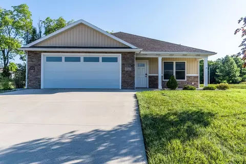 2012 Buell Dr, Angola, IN 46703