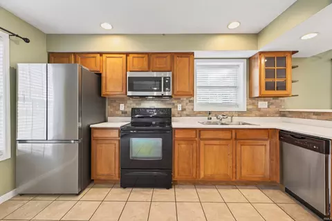 2748 E Bressingham Way, Bloomington, IN 47401 photo 16