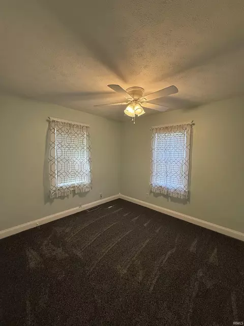 Bedroom - 2711 Eastern Ave, Bedford, IN 47421 photo 1 of 2