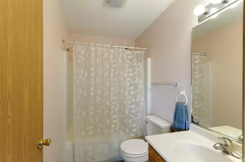 Bath - 704 Aster Ct, Bourbon, IN 46504 photo 1 of 2