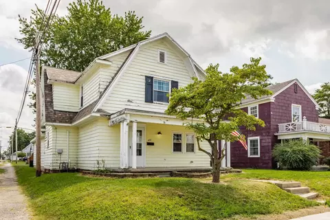 426 E South St, Winchester, IN 47394