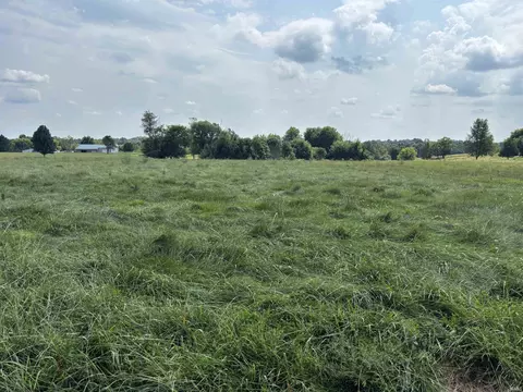 S Side South Boston Pekin Road, Salem, IN 47167