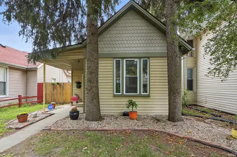 1243 Huestis Ave, Fort Wayne, IN 46807