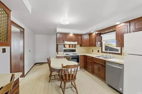 420 W Maple St, Waterloo, IN 46793 photo 16