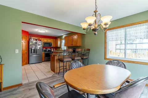 Dining - 9613 Shellbrook Dr, Fort Wayne, IN 46835 photo 2 of 2