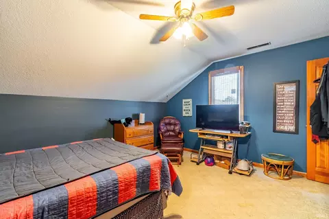 Bedroom - 9613 Shellbrook Dr, Fort Wayne, IN 46835 photo 5 of 6