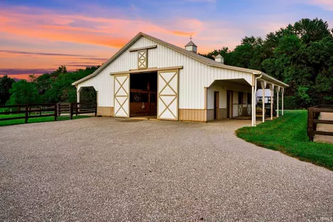 10522 W 10576 W Ditney Hills Rd, Elberfeld, IN 47613 photo 3