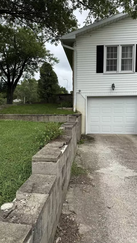 705 E Crestline Dr, Bloomington, IN 47401 photo 18