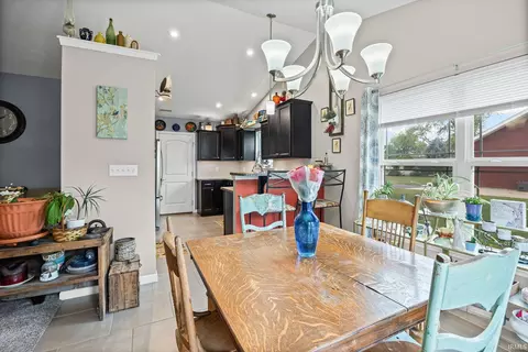 127 E Vine St, Delphi, IN 46923 photo 16