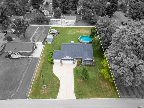 127 E Vine St, Delphi, IN 46923 photo 9