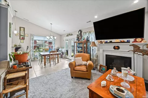 127 E Vine St, Delphi, IN 46923 photo 15