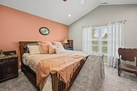 127 E Vine St, Delphi, IN 46923 photo 22