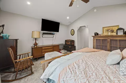127 E Vine St, Delphi, IN 46923 photo 26