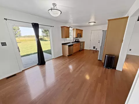 2330 W Division Rd, Jasper, IN 47546 photo 4