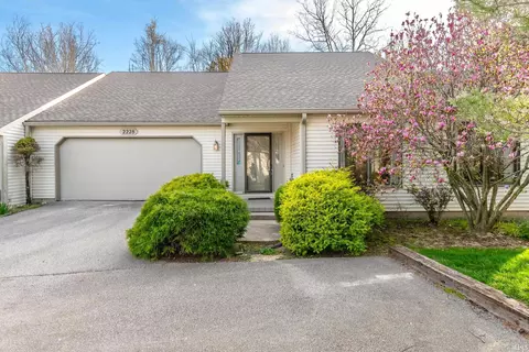 2228 E Cape Cod Dr, Bloomington, IN 47401 photo 1
