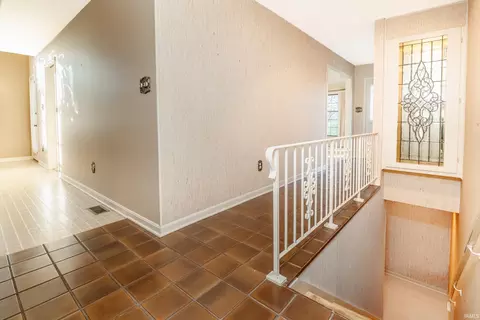 2228 E Cape Cod Dr, Bloomington, IN 47401 photo 13