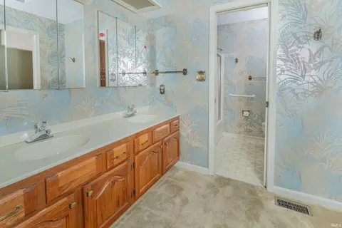 2228 E Cape Cod Dr, Bloomington, IN 47401 photo 20