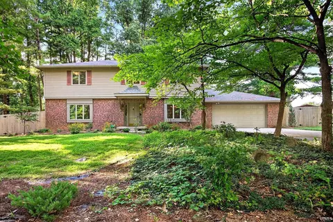 317 E Rusgan Dr, Bloomington, IN 47408 photo 2