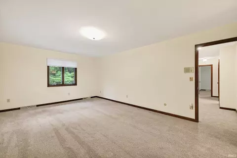 317 E Rusgan Dr, Bloomington, IN 47408 photo 28