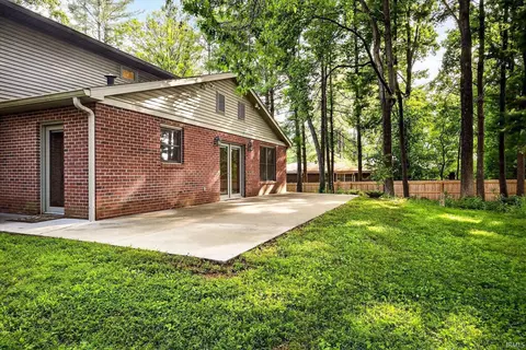 317 E Rusgan Dr, Bloomington, IN 47408 photo 4