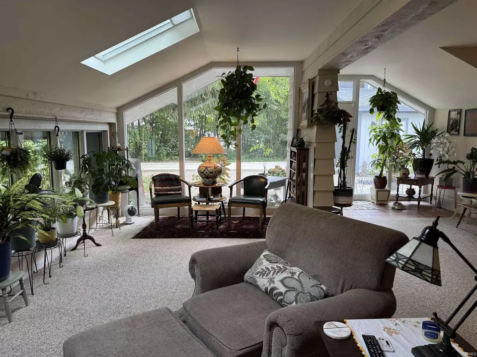 Living - 459 E Hill St, Wabash, IN 46992 photo 1 of 7