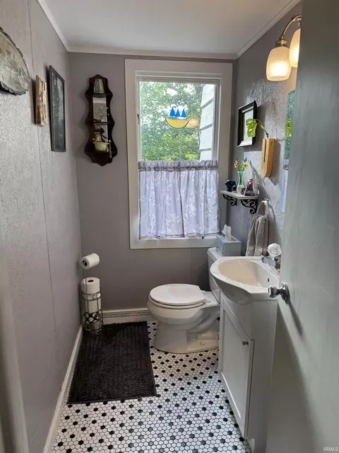 Bath - 459 E Hill St, Wabash, IN 46992 photo 1 of 3