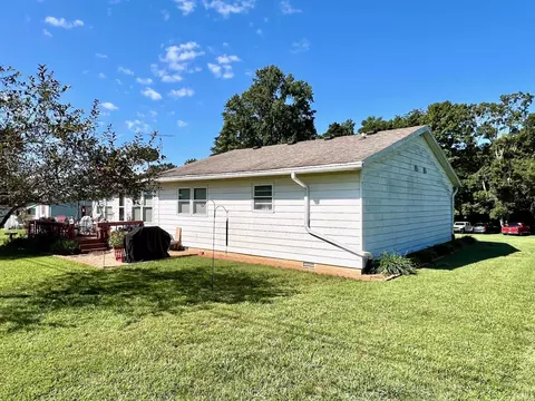 266 Rolling Meadows Rd, Bedford, IN 47421 photo 3