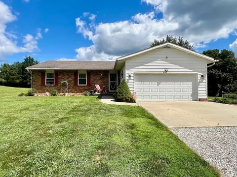 266 Rolling Meadows Rd, Bedford, IN 47421 photo 1