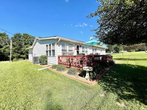 266 Rolling Meadows Rd, Bedford, IN 47421 photo 4