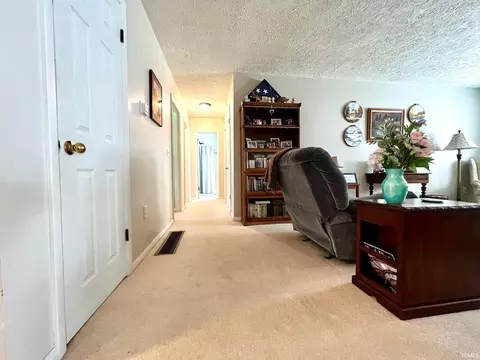 266 Rolling Meadows Rd, Bedford, IN 47421 photo 9