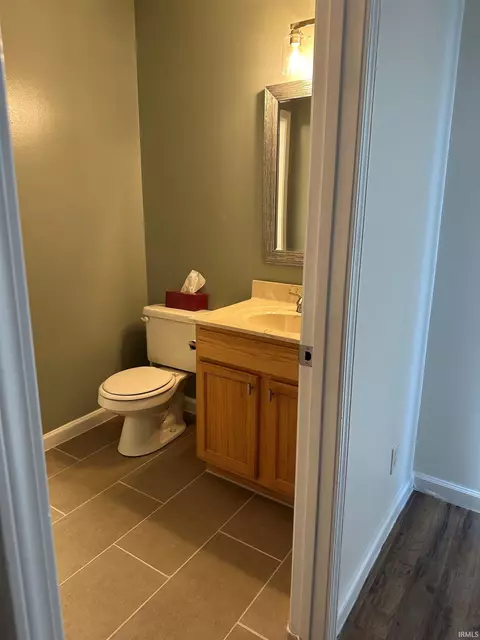 Bath - 3920 S Cramer Cir, Bloomington, IN 47403 photo 1 of 5