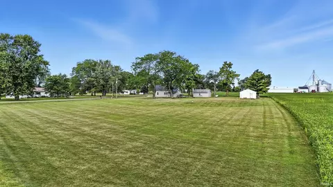 4102 W South County Line Rd, Yoder, IN 46798 photo 10