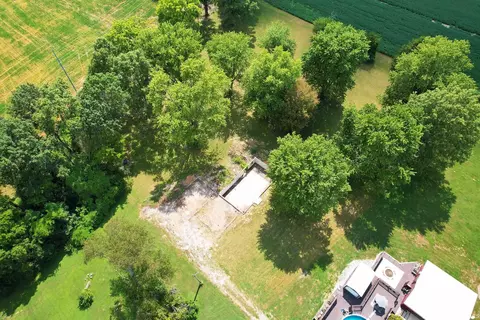 27 5 Lambert Dr, Mount Carmel, IL 62863 photo 1