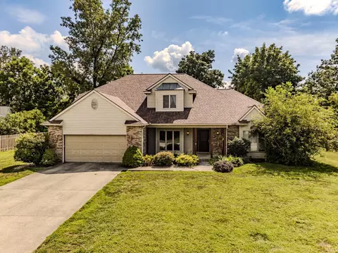 4705 W Bayswater Dr, Muncie, IN 47304