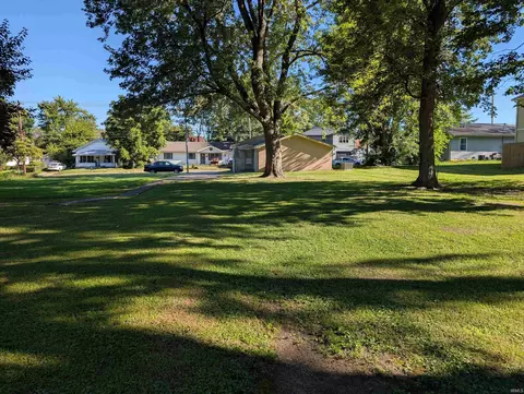 1329 E Van Trees St, Washington, IN 47501 photo 8