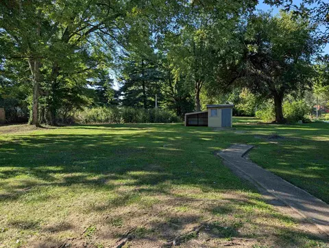 1329 E Van Trees St, Washington, IN 47501 photo 6