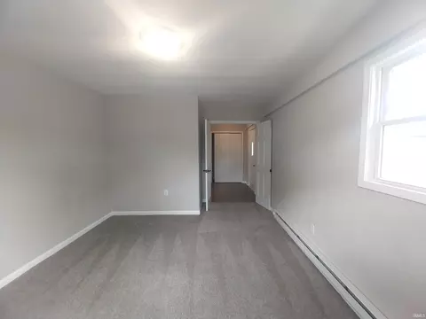 124 E 8th St, Muncie, IN 47302 photo 17