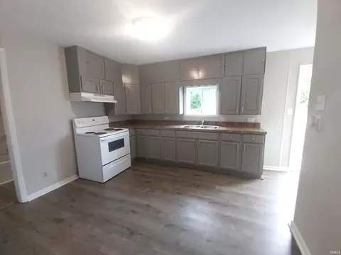 124 E 8th St, Muncie, IN 47302 photo 5
