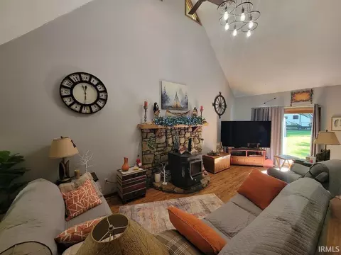 Living - 3865 E Dora Rd, Bloomington, IN 47408 photo 1 of 2