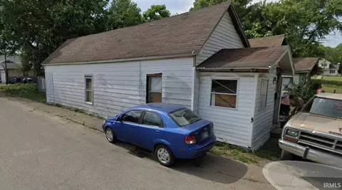 1302 N 20th St, Terre Haute, IN 47807