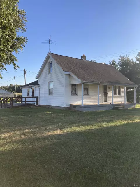 2029 E 1100 N, Plainville, IN 47568