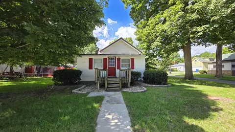 900 Thayer St, Plymouth, IN 46563