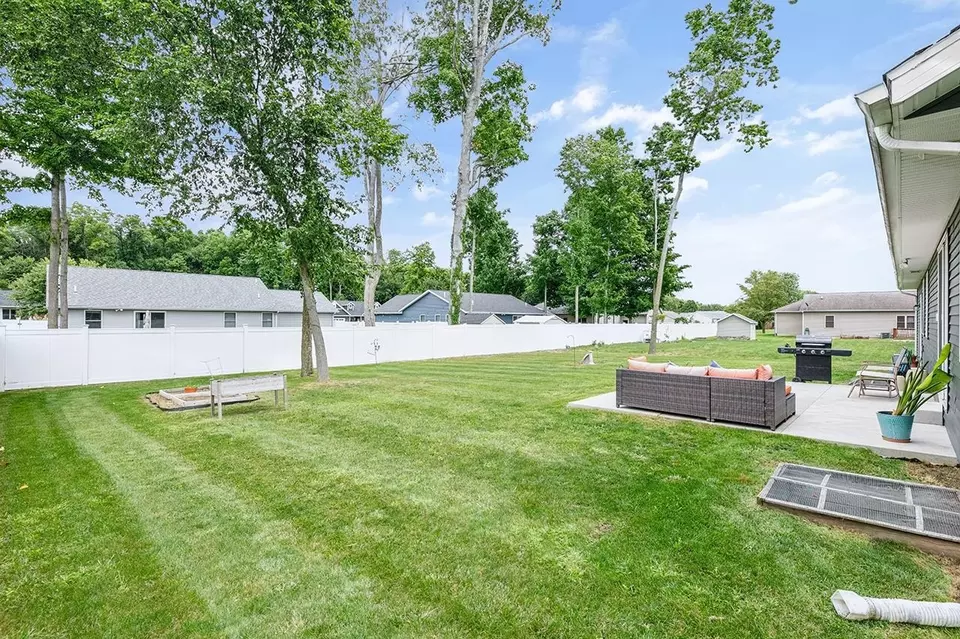 Exterior - 2523 Redspire Blvd, Goshen, IN 46526 photo 6 of 8