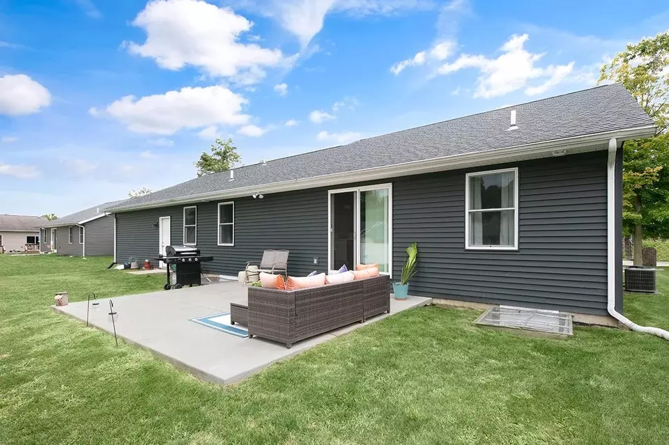 Exterior - 2523 Redspire Blvd, Goshen, IN 46526 photo 7 of 8