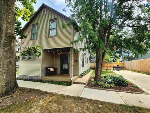 1214 Delaware Ave, Fort Wayne, IN 46805
