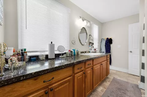 404 E High St, Garrett, IN 46738 photo 19