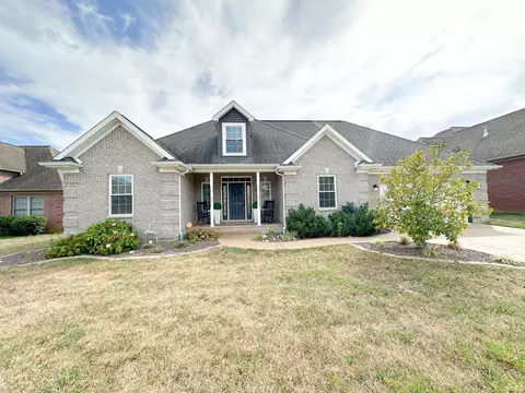 2547 Gavins Ln, Evansville, IN 47725