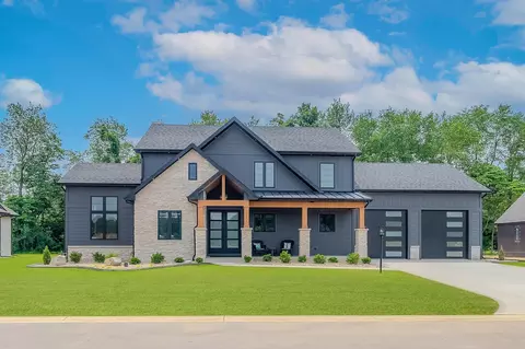 21242 Hallton Dr, Bristol, IN 46507